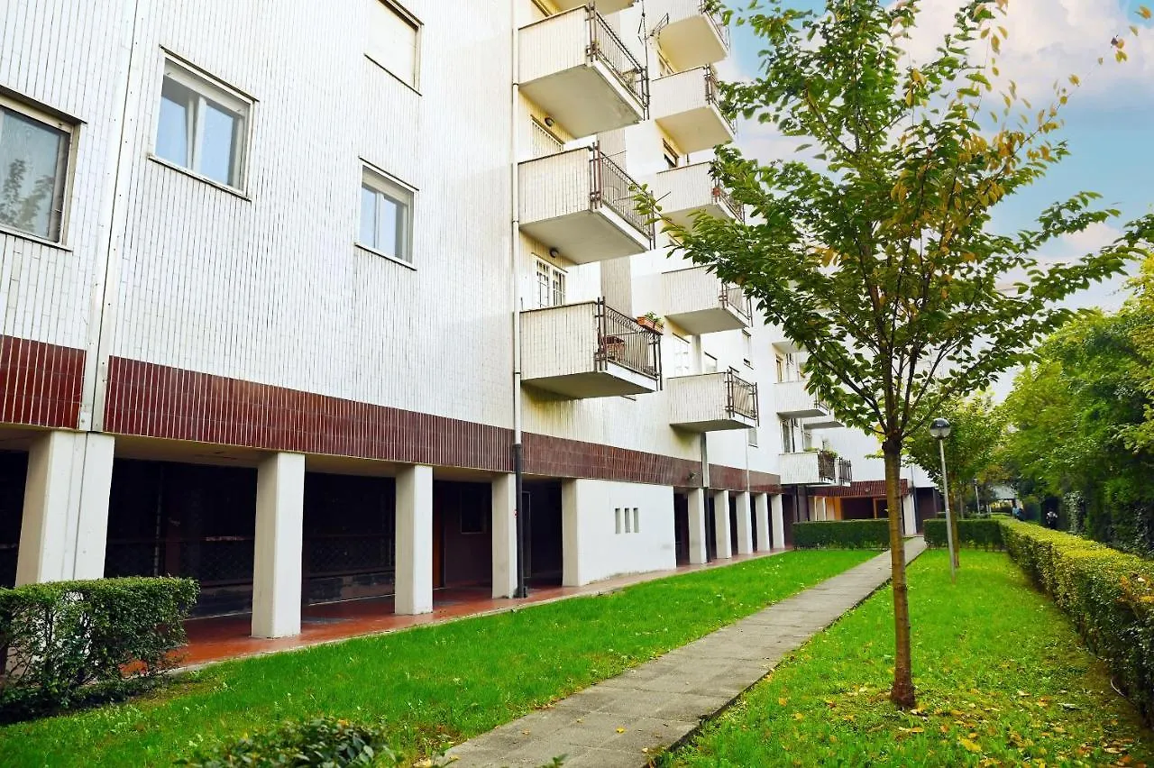 Guest House Lucca Ιταλία