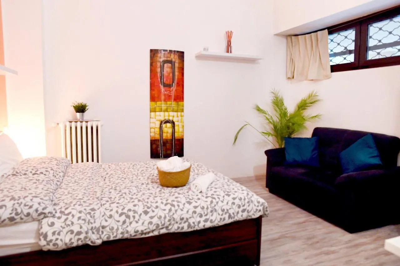 Guest House Lucca 0*, Μιλάνο Ιταλία